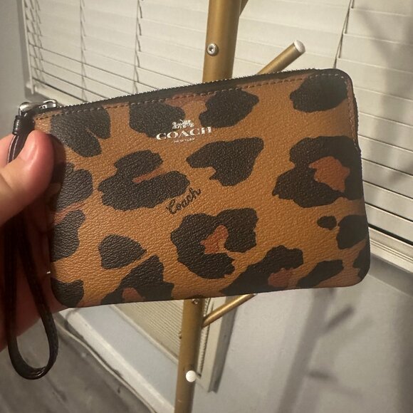 Coach animal print wristlet - Picture 1 of 3